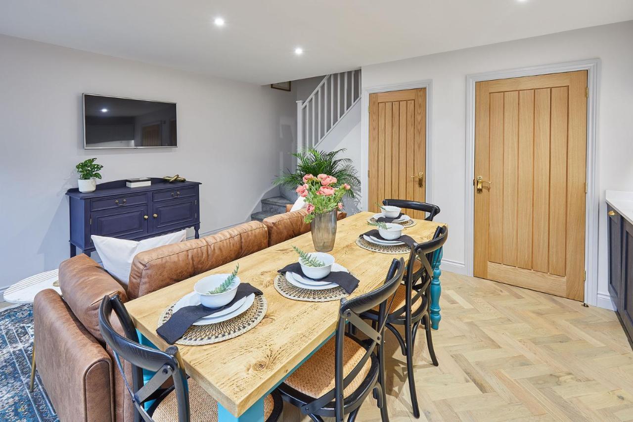 Host & Stay - Black Swan Mews Ripon Luaran gambar